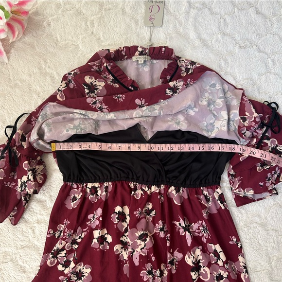 NWT Kimi & Kai Maternity Nursing Floral Tiered Panel Tunic Flutter Sleeve Medium - Picture 8 of 12